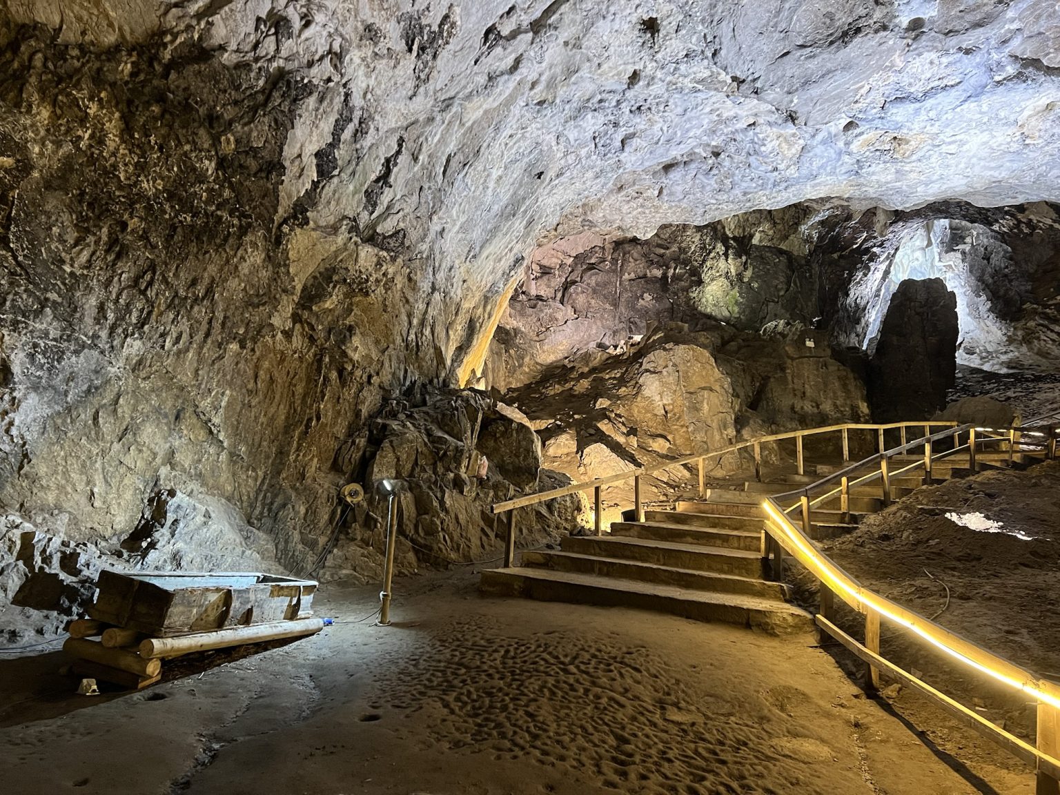 Facts – Peak Cavern